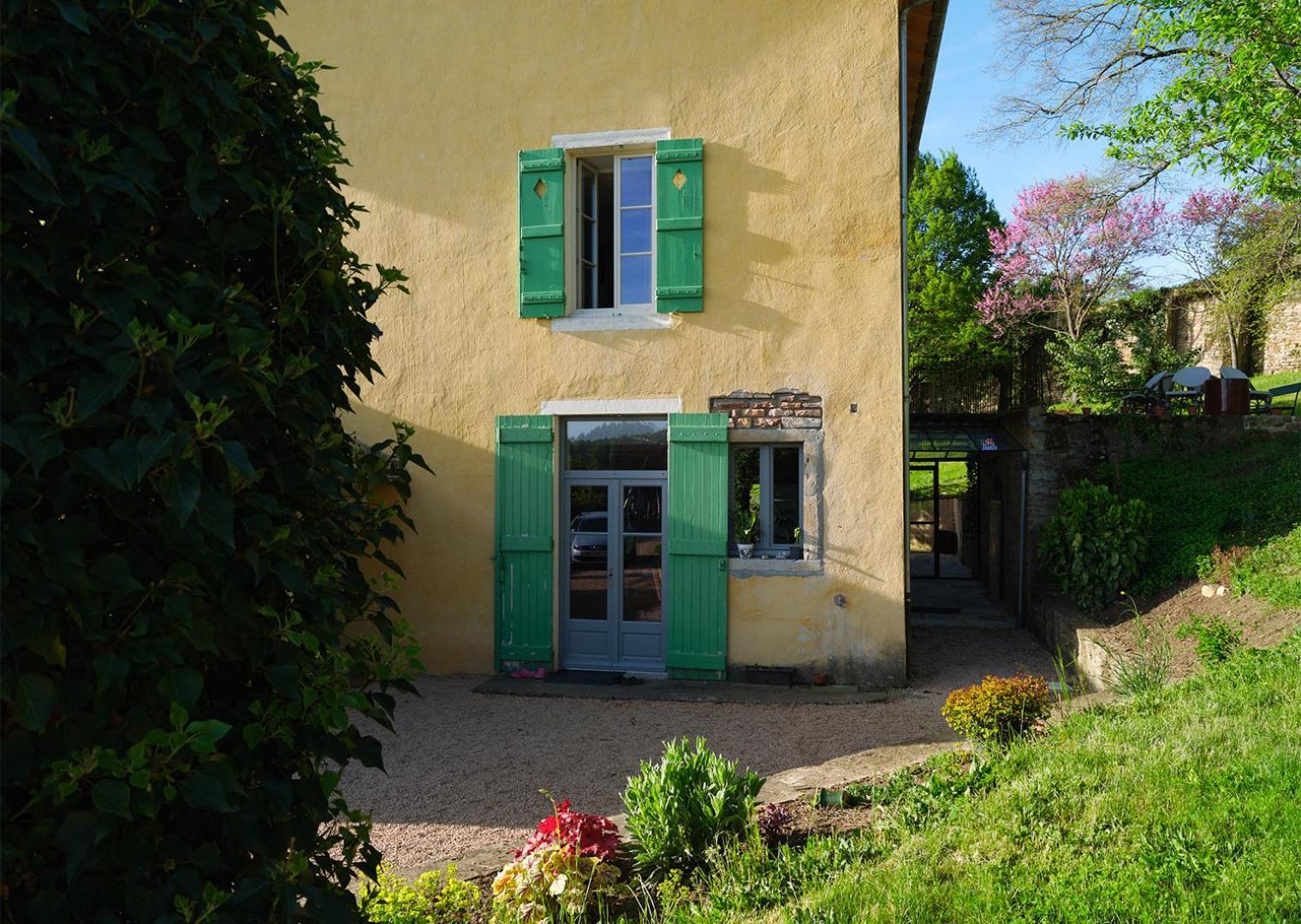 La Porte Des Pres Cluny Exterior foto